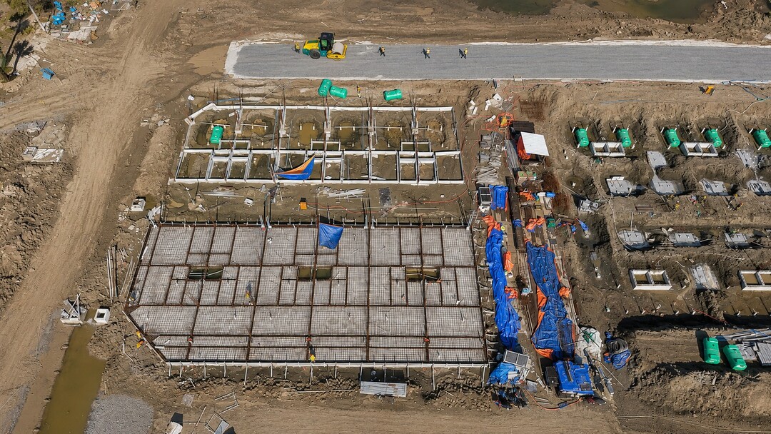 Công tác đan thép sàn móng nhà phố tại công trường Thanh Phú Centre Point