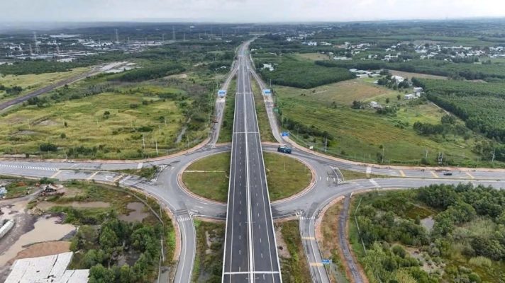 Cao Tốc Bến Lức - Long Thành Hướng Về Thanh Phú Centre Point